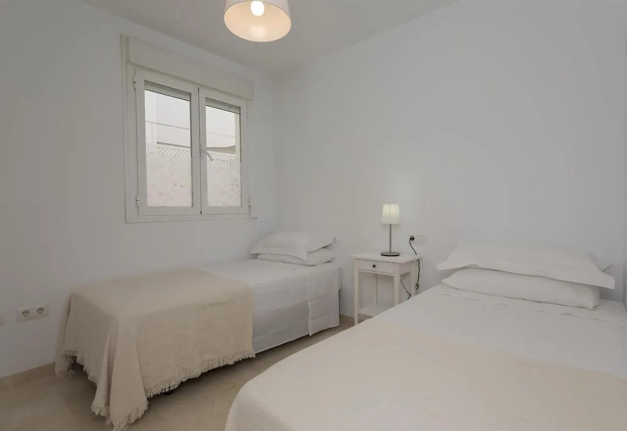 Fabulous Newly Furnished Apartment Benalmadena